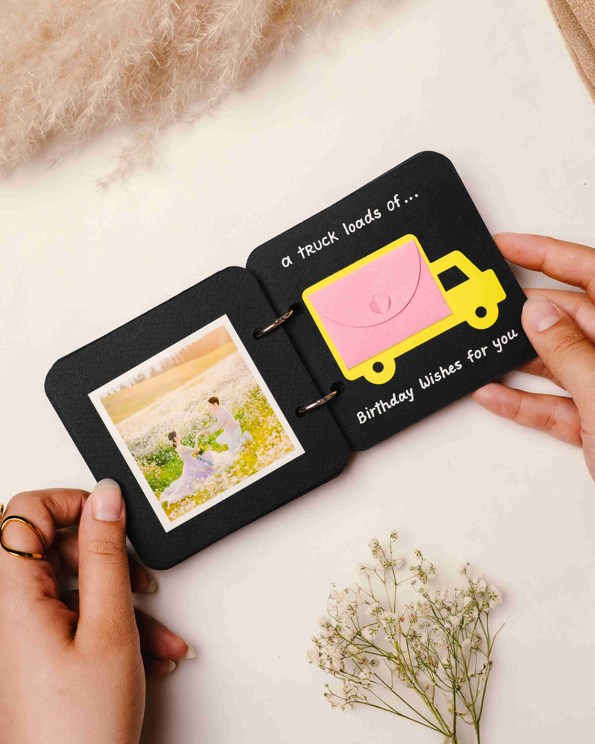 New Mini Birthday BookTruck Close