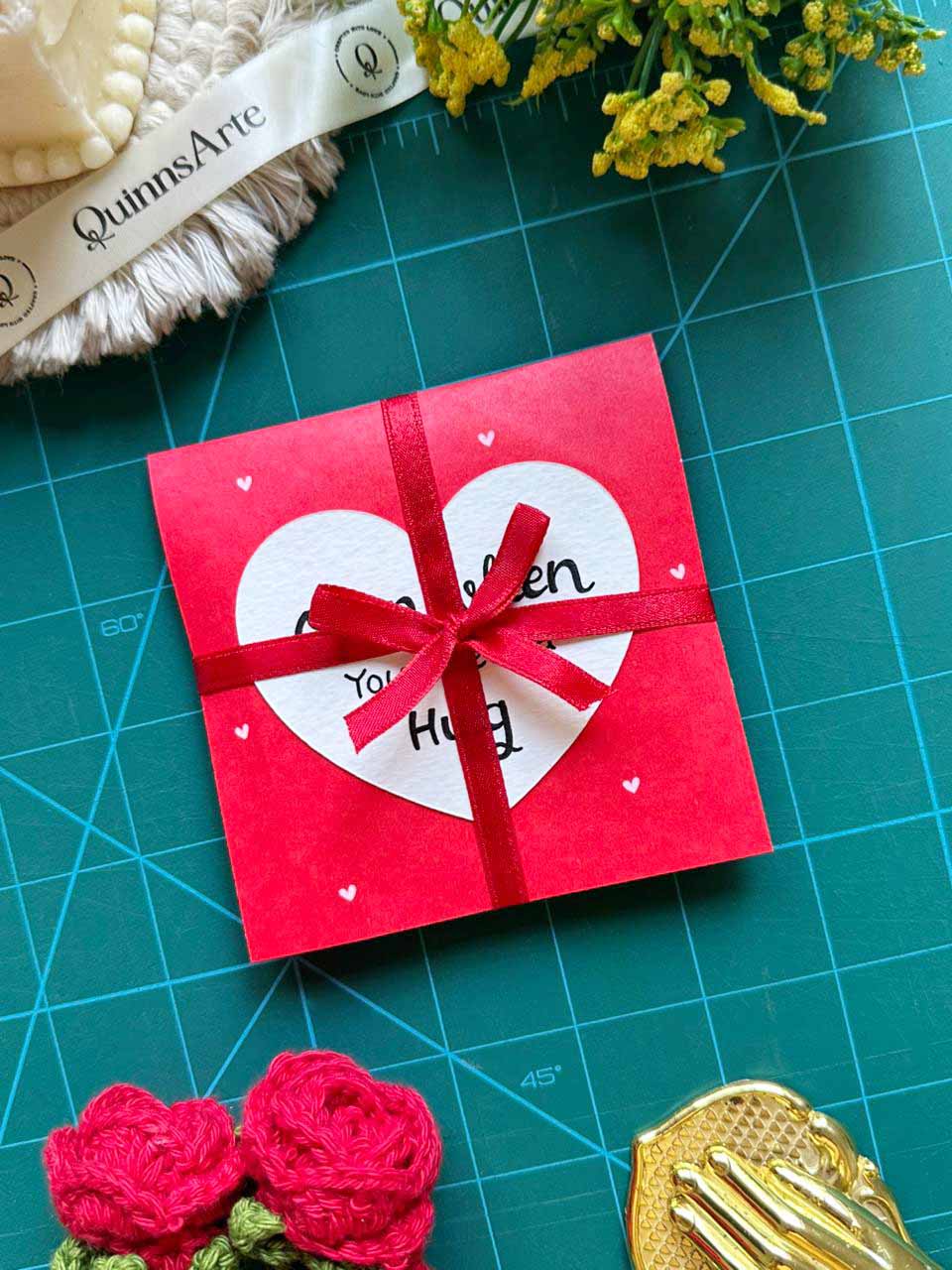Pop up Hug Card with Face